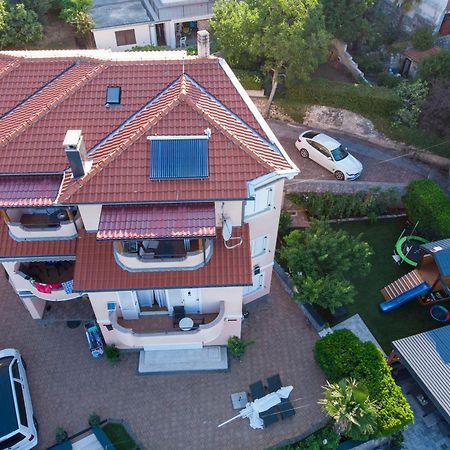 Apartmani Andiks Dramalj Extérieur photo