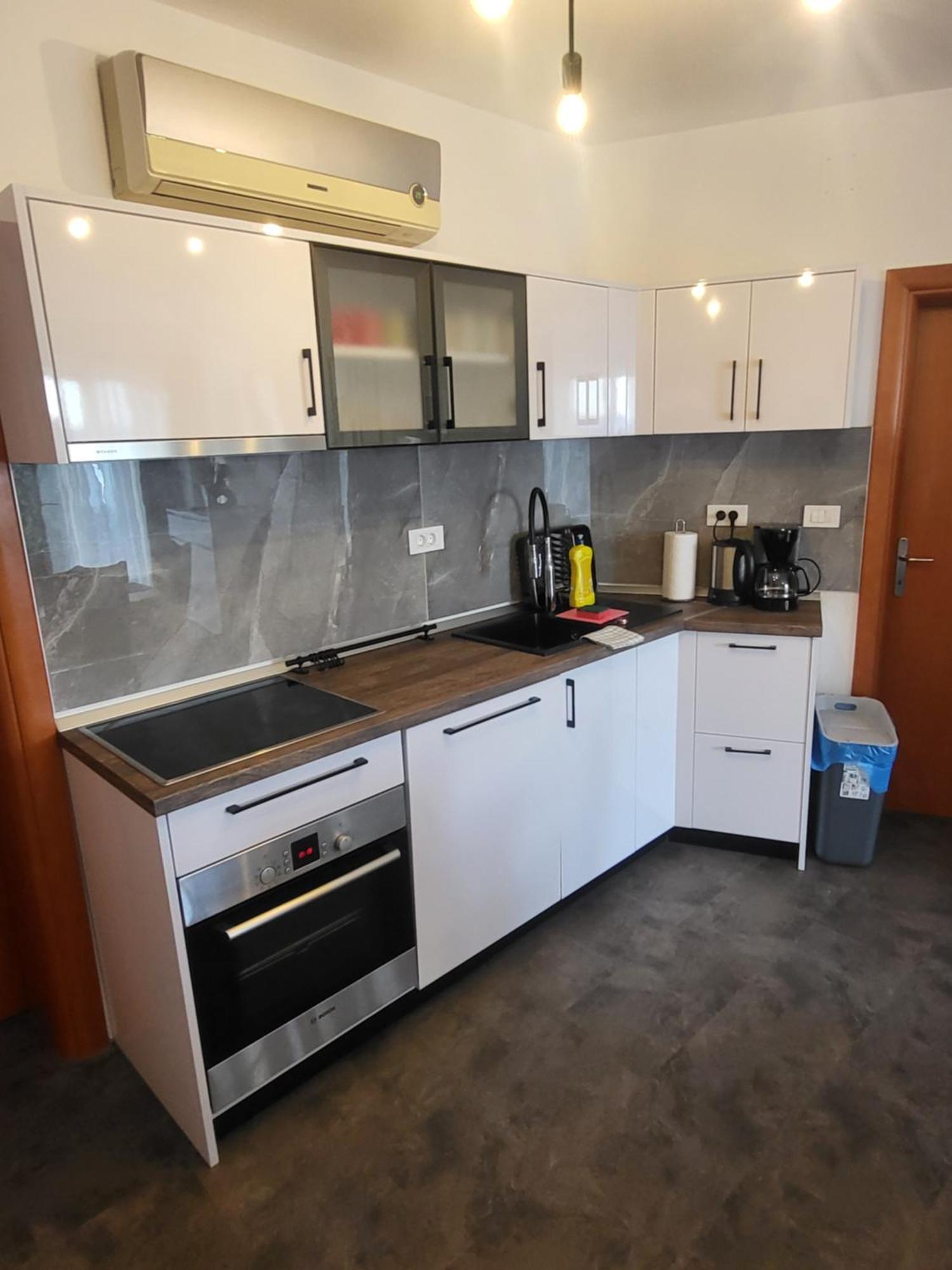 Apartmani Andiks Dramalj Extérieur photo