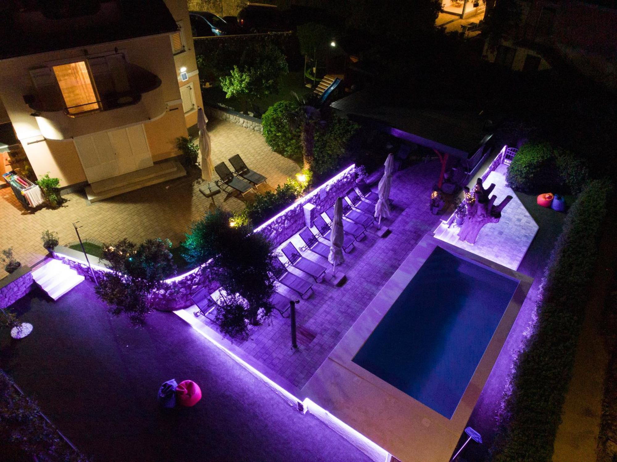 Apartmani Andiks Dramalj Extérieur photo